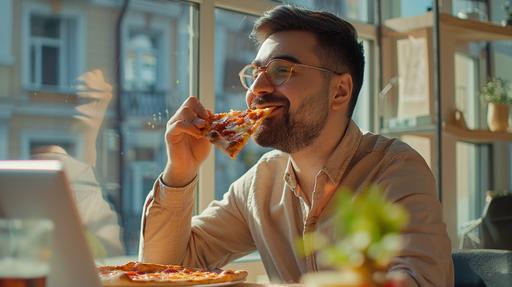 Street photography, of a handsome 35yr old man, sitting at his desk in daytime, beige shirt, happy taking a bite of pizza --ar 16:9